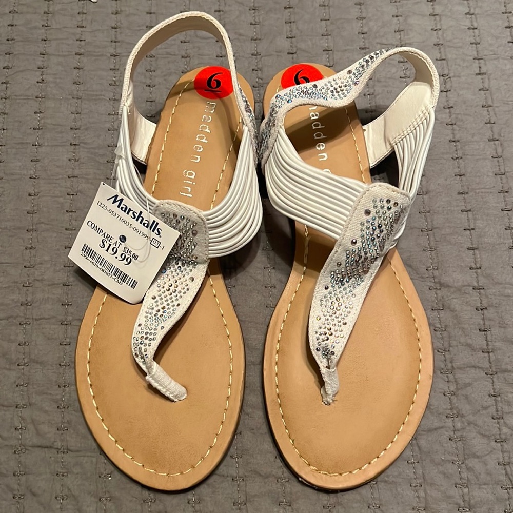 White Sandles